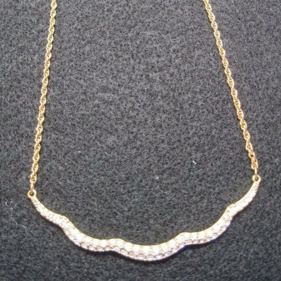 FLASH SALE Swarovski Swan Signed Necklace Scalloped style Goldtone & Crystals - Picture 2 of 4